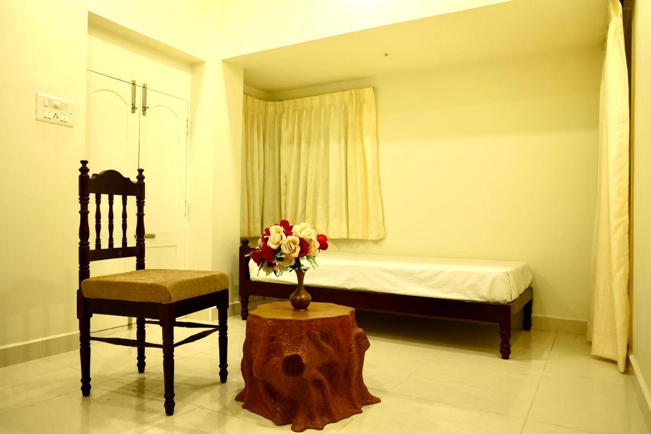 Jack'S Den Residency Hotel Pondicherry Exterior photo